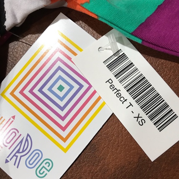 LuLaRoe Perfect T - Picture 3 of 3